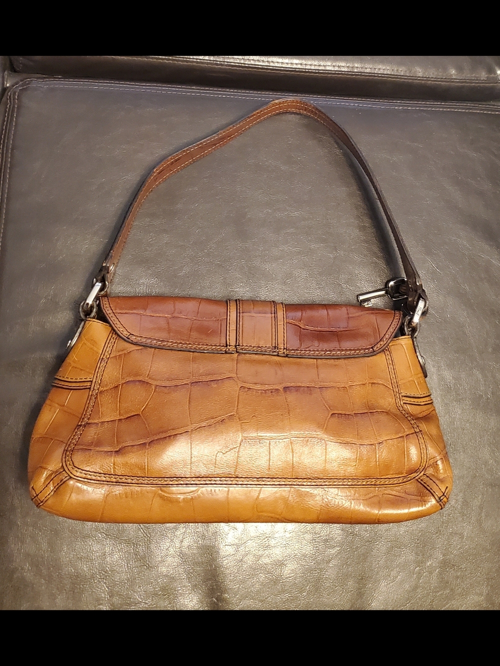 Fossil Tan Croc-Embossed Leather Shoulder Bag with Silver Buckle - Picture 4 of 6